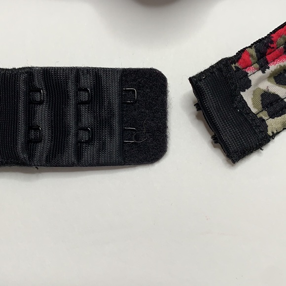 CANDIE’S Black & Red Print Push-up Bra - Picture 13 of 14